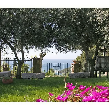 Michela Tra Cielo E Mare * Gaeta