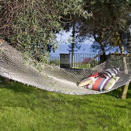 Michela Tra Cielo E Mare