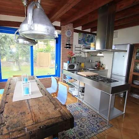 Michela Tra Cielo E Mare