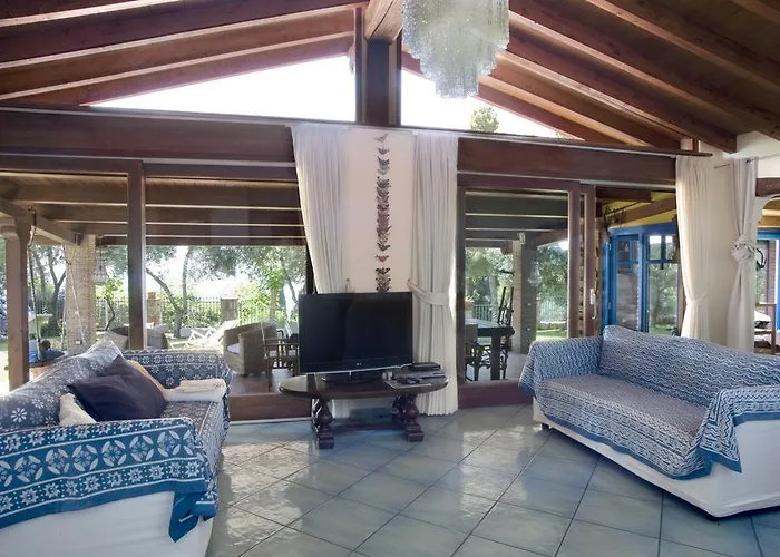 Michela Tra Cielo E Mare Γκαέτα